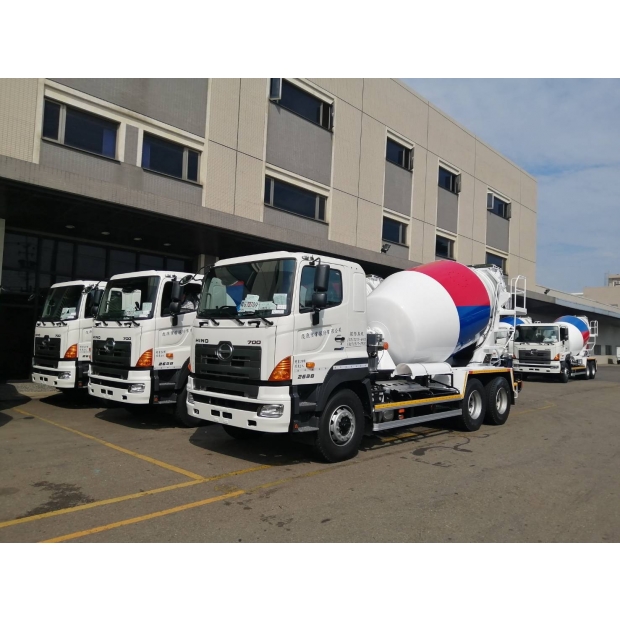 預拌混凝土運輸車廠區作業畫面